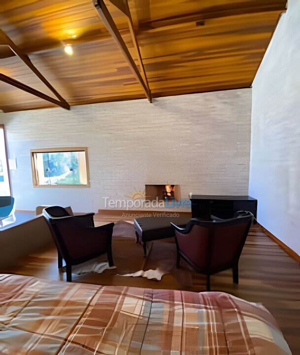 Casa para aluguel de temporada em Gonçalves (São Sebastião)