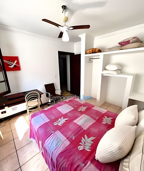 Casa para aluguel de temporada em Guarujá (Jardim Acapulco)