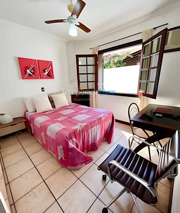 Casa para aluguel de temporada em Guarujá (Jardim Acapulco)