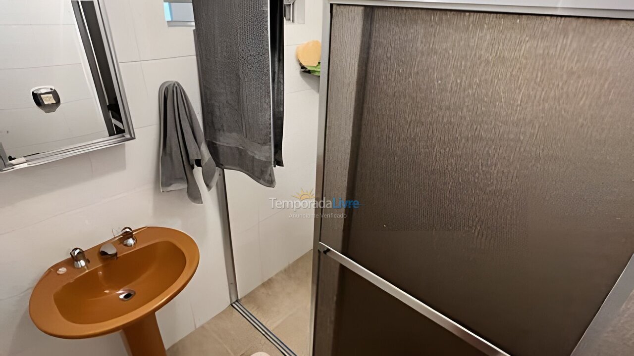 Apartment for vacation rental in Guarujá (Enseada)