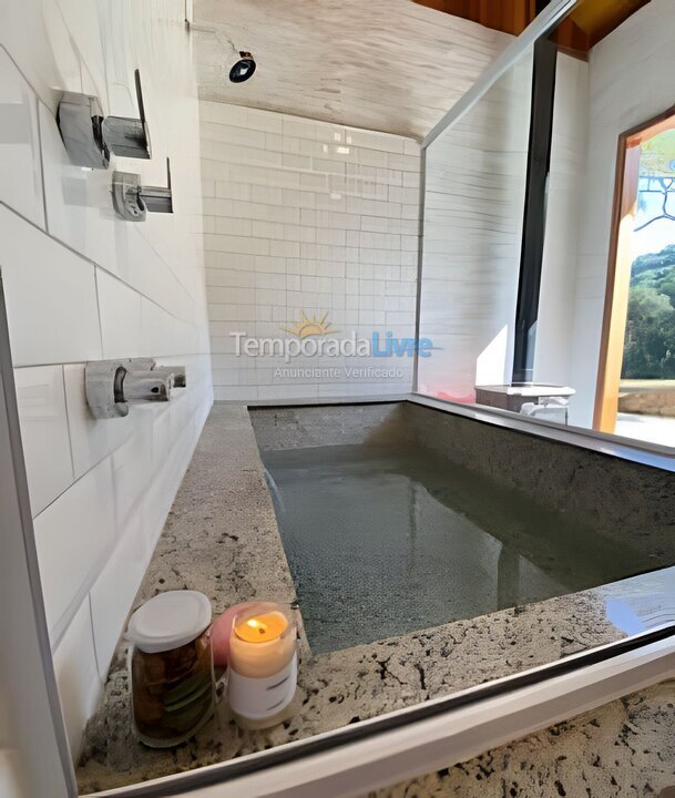 Casa para aluguel de temporada em Gonçalves (São Sebastião)