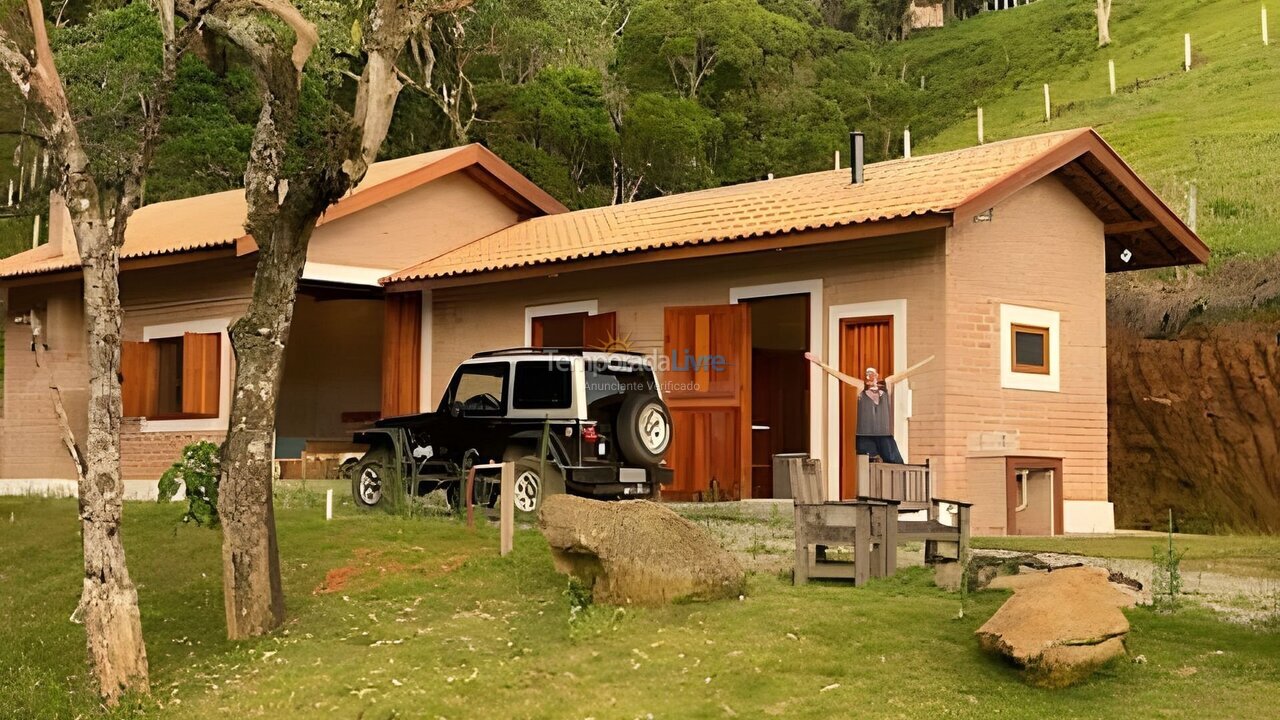 Casa para aluguel de temporada em Gonçalves (São Sebastião)