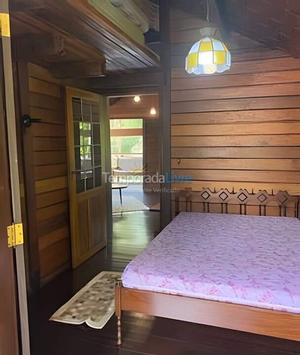 Casa para aluguel de temporada em São Sebastião (Camburi)