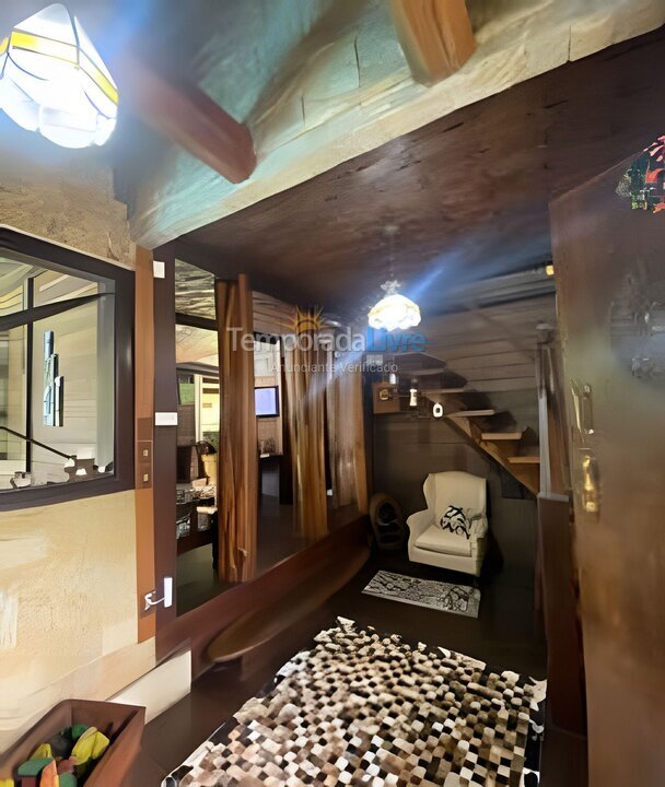 Casa para aluguel de temporada em São Sebastião (Camburi)