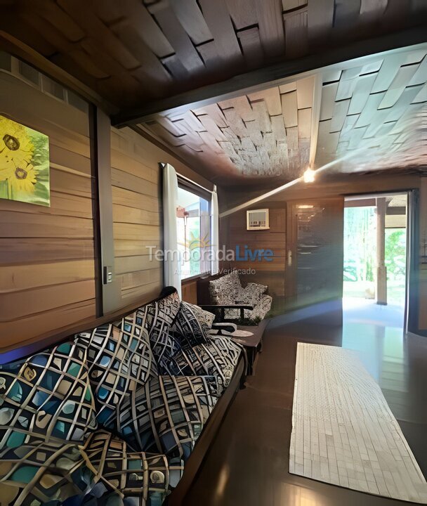 Casa para aluguel de temporada em São Sebastião (Camburi)