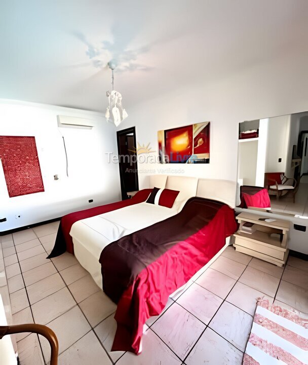 Casa para aluguel de temporada em Guarujá (Jardim Acapulco)