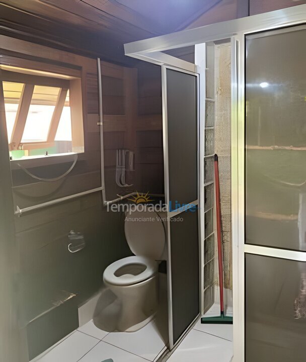 Casa para aluguel de temporada em São Sebastião (Camburi)