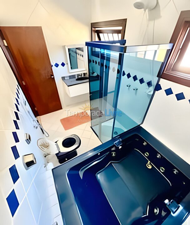 Casa para aluguel de temporada em Guarujá (Jardim Acapulco)