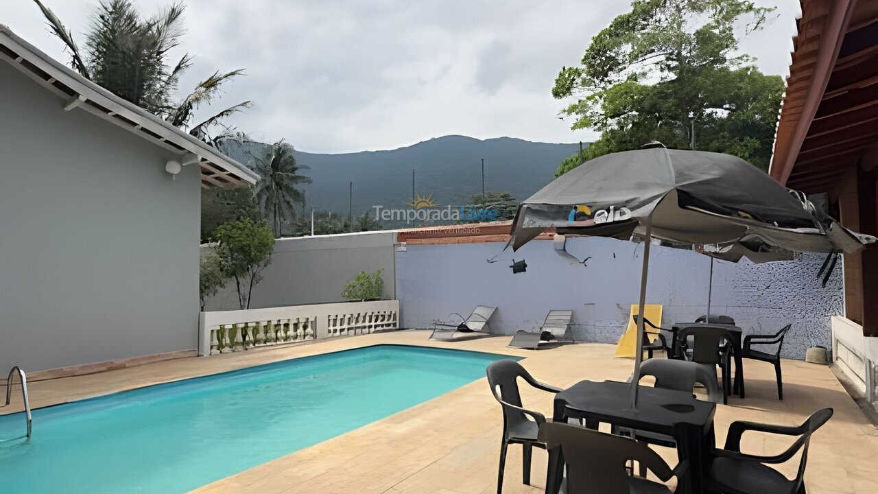 Casa para aluguel de temporada em São Sebastião (Maresias)