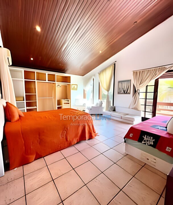 Casa para aluguel de temporada em Guarujá (Jardim Acapulco)