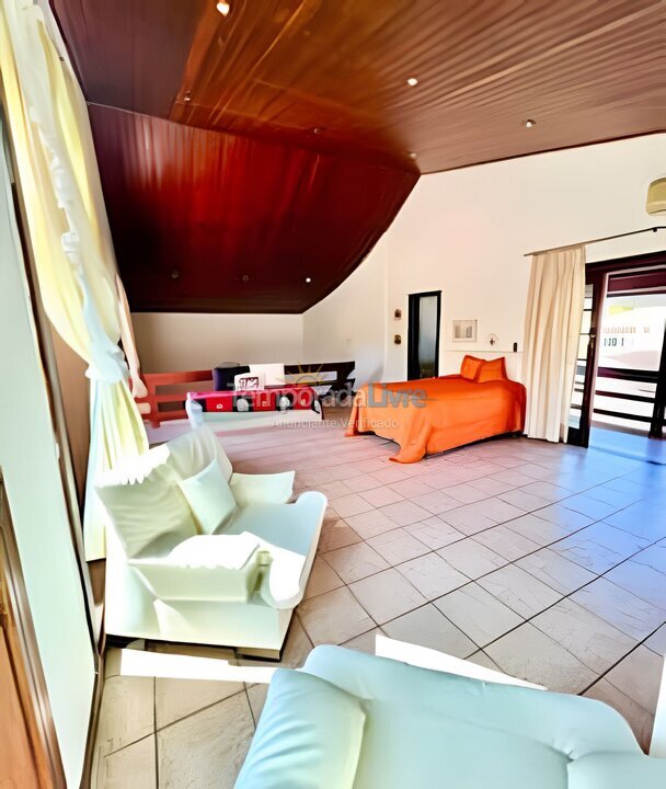 Casa para aluguel de temporada em Guarujá (Jardim Acapulco)