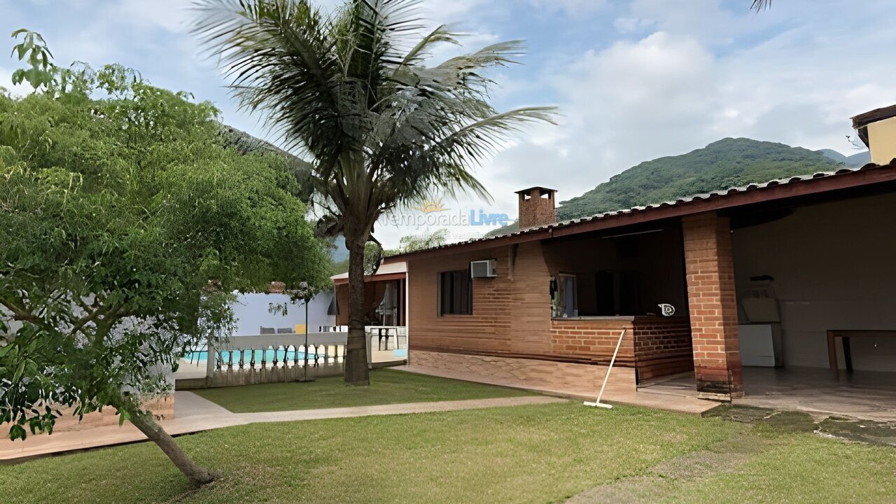 Casa para aluguel de temporada em São Sebastião (Maresias)