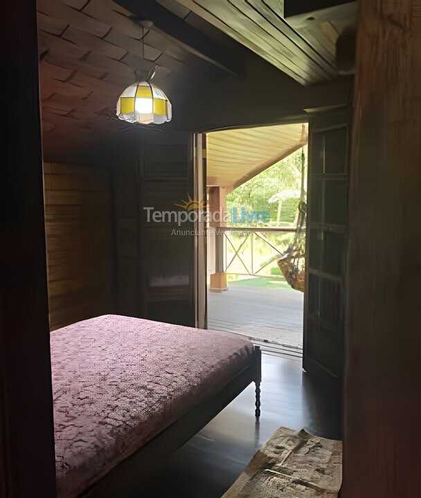 Casa para aluguel de temporada em São Sebastião (Camburi)