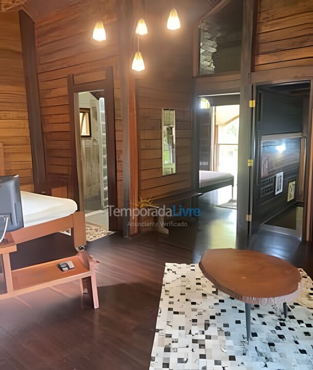 Casa para aluguel de temporada em São Sebastião (Camburi)