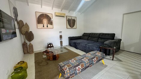 Linda casa na Barra do Sahy 1 (Litoral Norte SP)