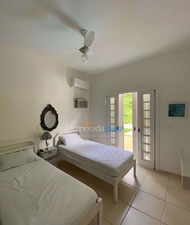 Casa para alquiler de vacaciones em Bertioga (São Lourenço da Serra)