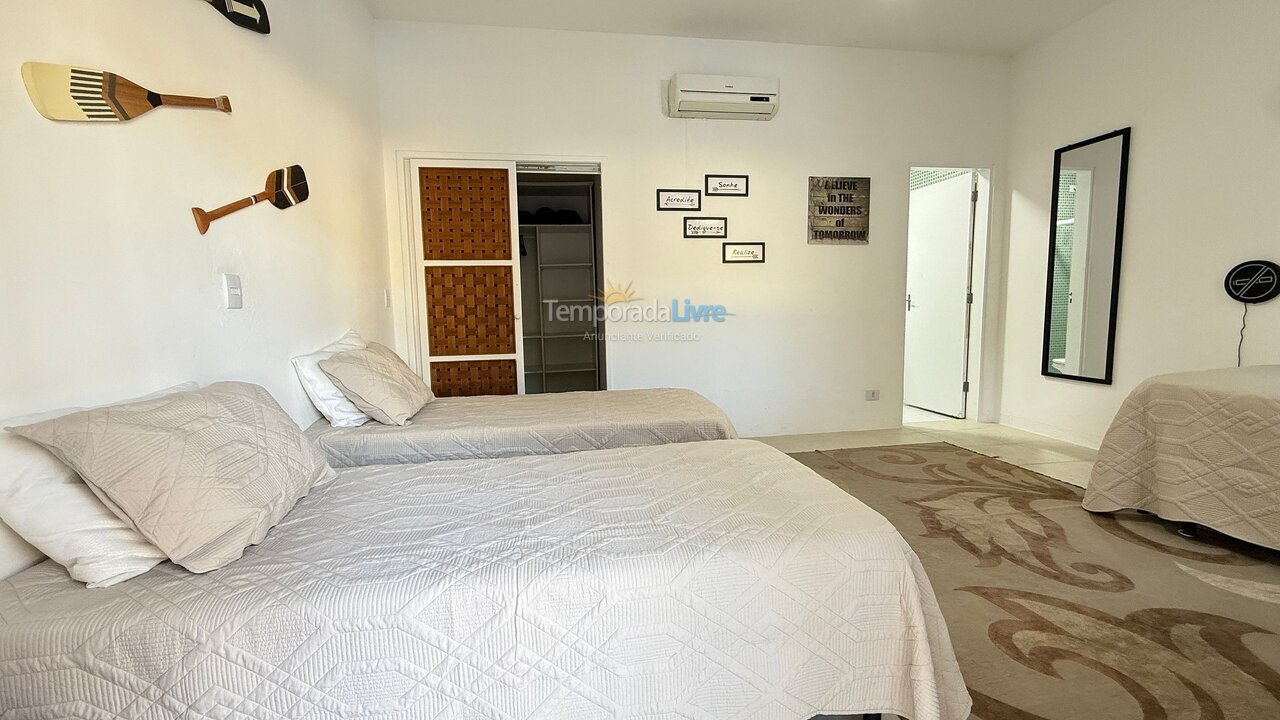 Casa para aluguel de temporada em São Sebastião (Barra do Sahy)