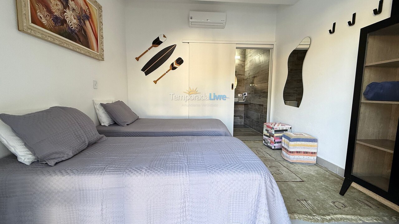 Casa para aluguel de temporada em São Sebastião (Barra do Sahy)