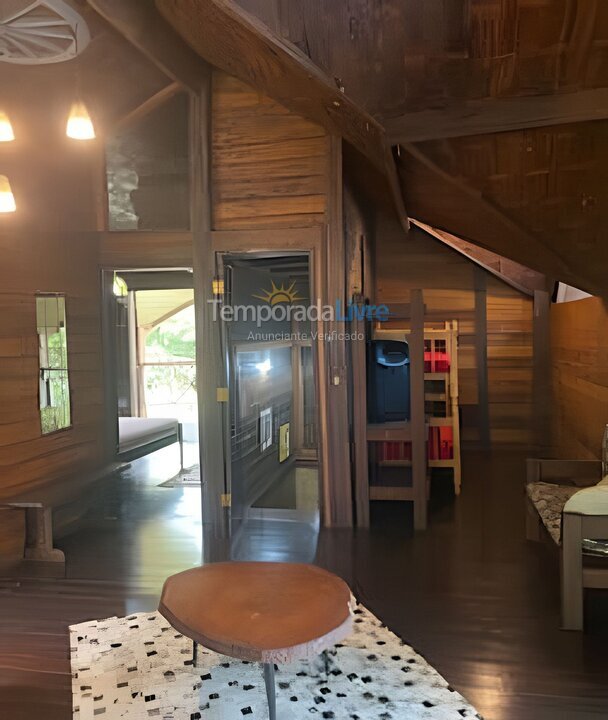 Casa para aluguel de temporada em São Sebastião (Camburi)