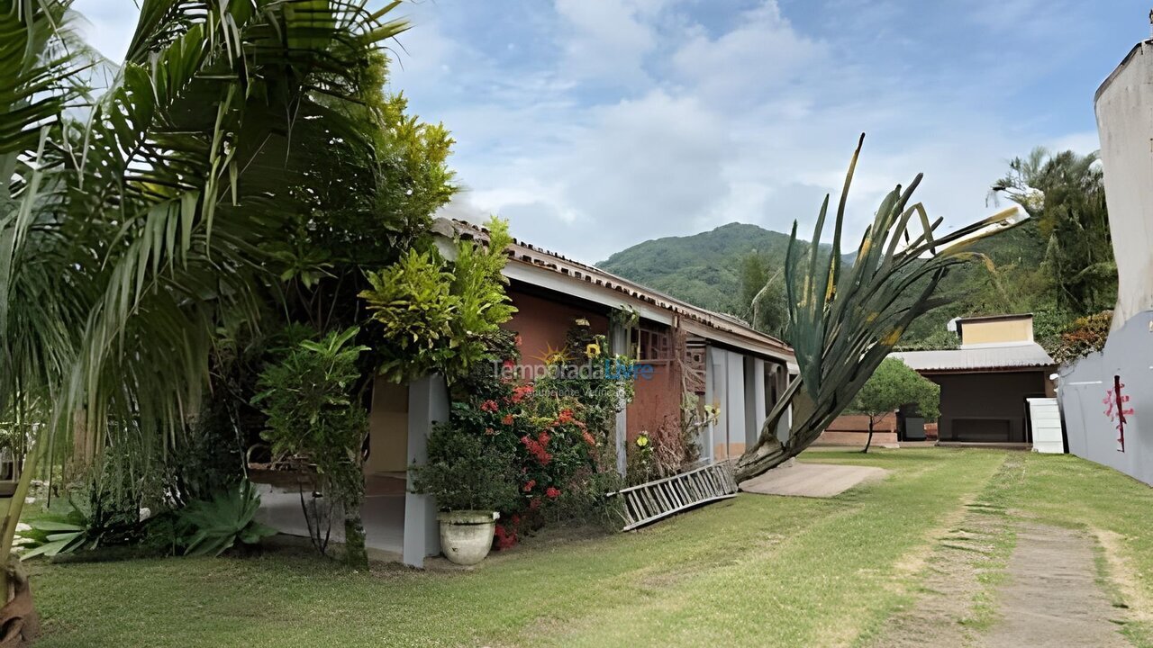 Casa para aluguel de temporada em São Sebastião (Maresias)