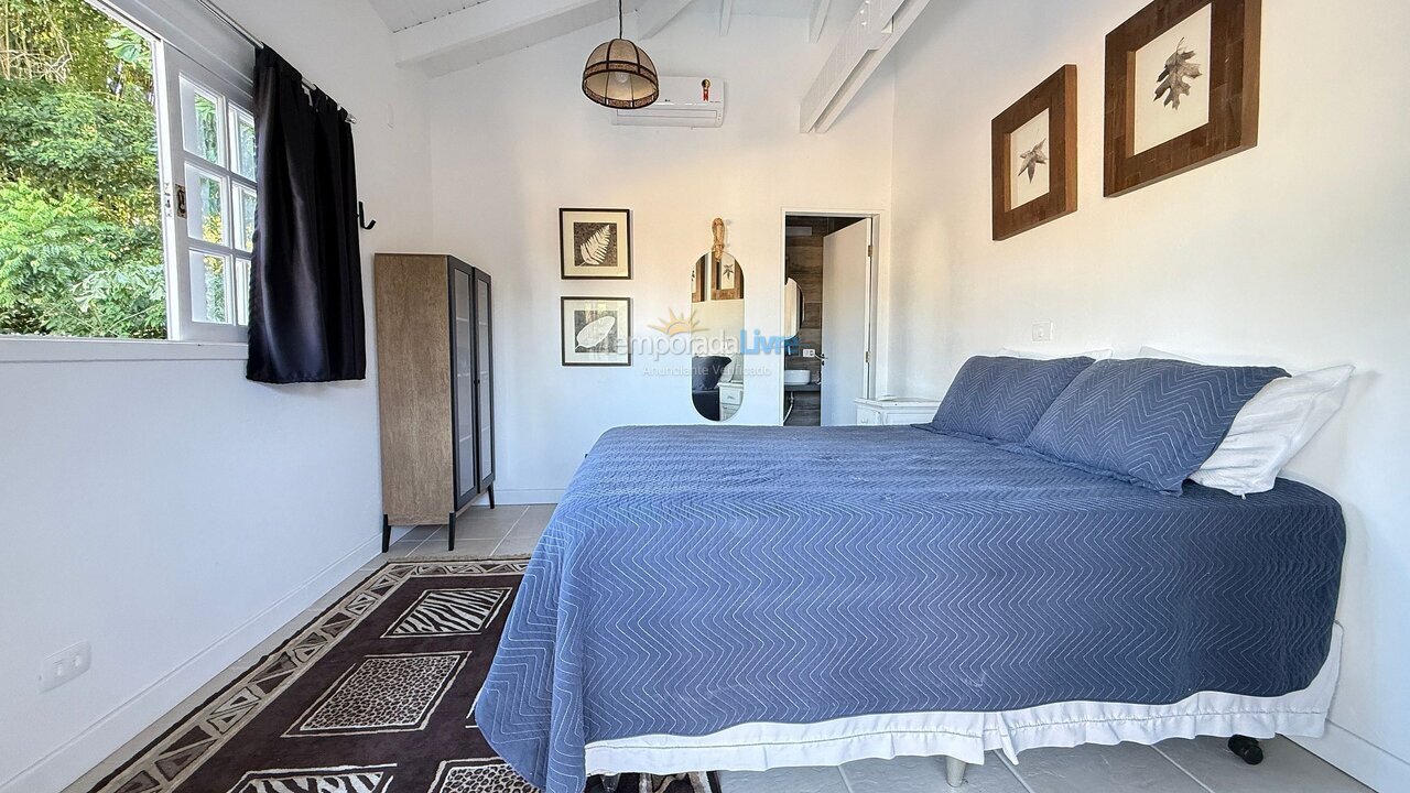 Casa para aluguel de temporada em São Sebastião (Barra do Sahy)