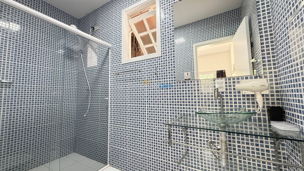 Casa para aluguel de temporada em São Sebastião (Barra do Sahy)