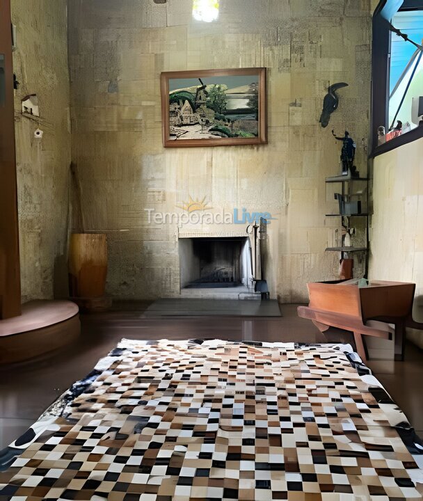 Casa para aluguel de temporada em São Sebastião (Camburi)