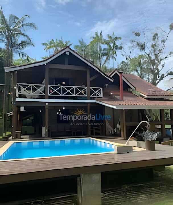 Casa para aluguel de temporada em São Sebastião (Camburi)
