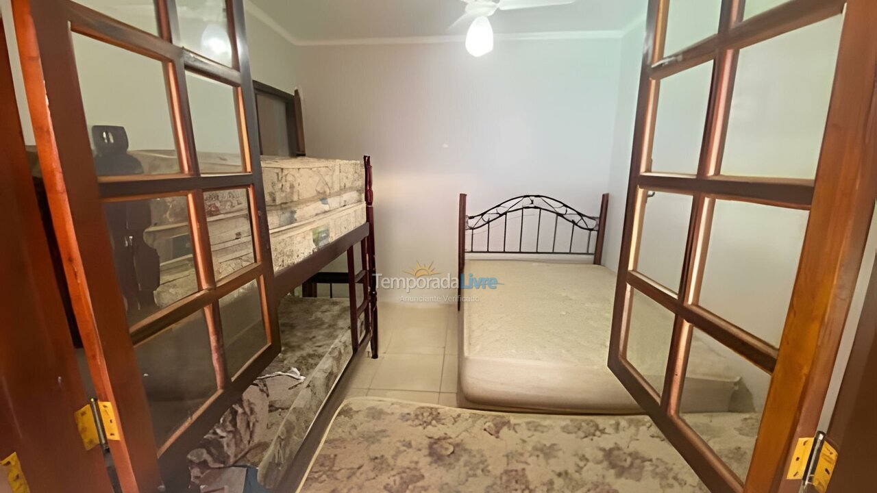 Casa para aluguel de temporada em São Sebastião (Praia do Saco)
