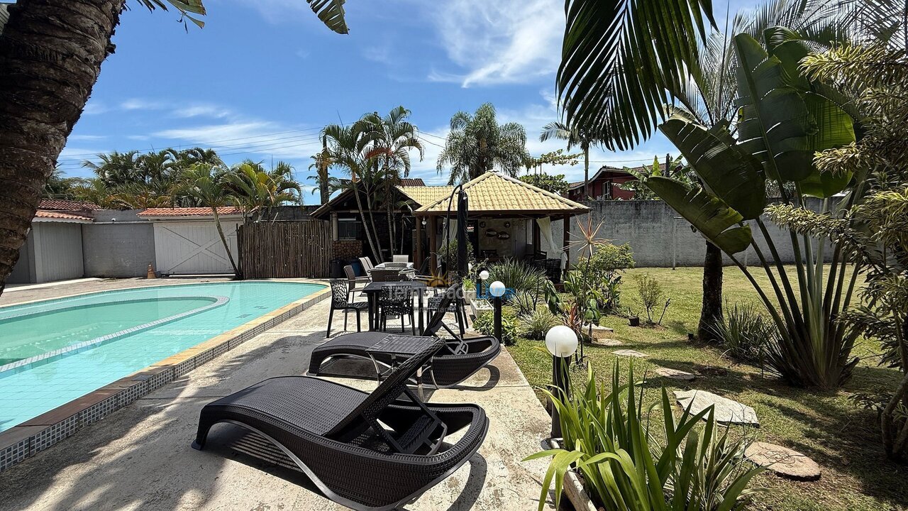 Casa para aluguel de temporada em São Sebastião (Barra do Sahy)