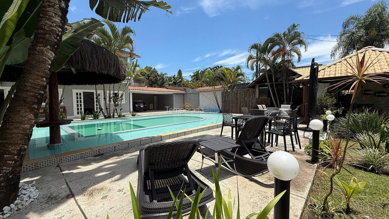 Casa para aluguel de temporada em São Sebastião (Barra do Sahy)