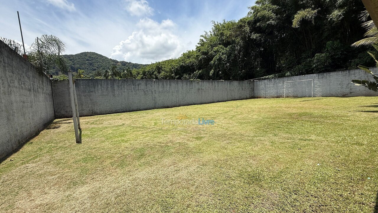 Casa para aluguel de temporada em São Sebastião (Barra do Sahy)