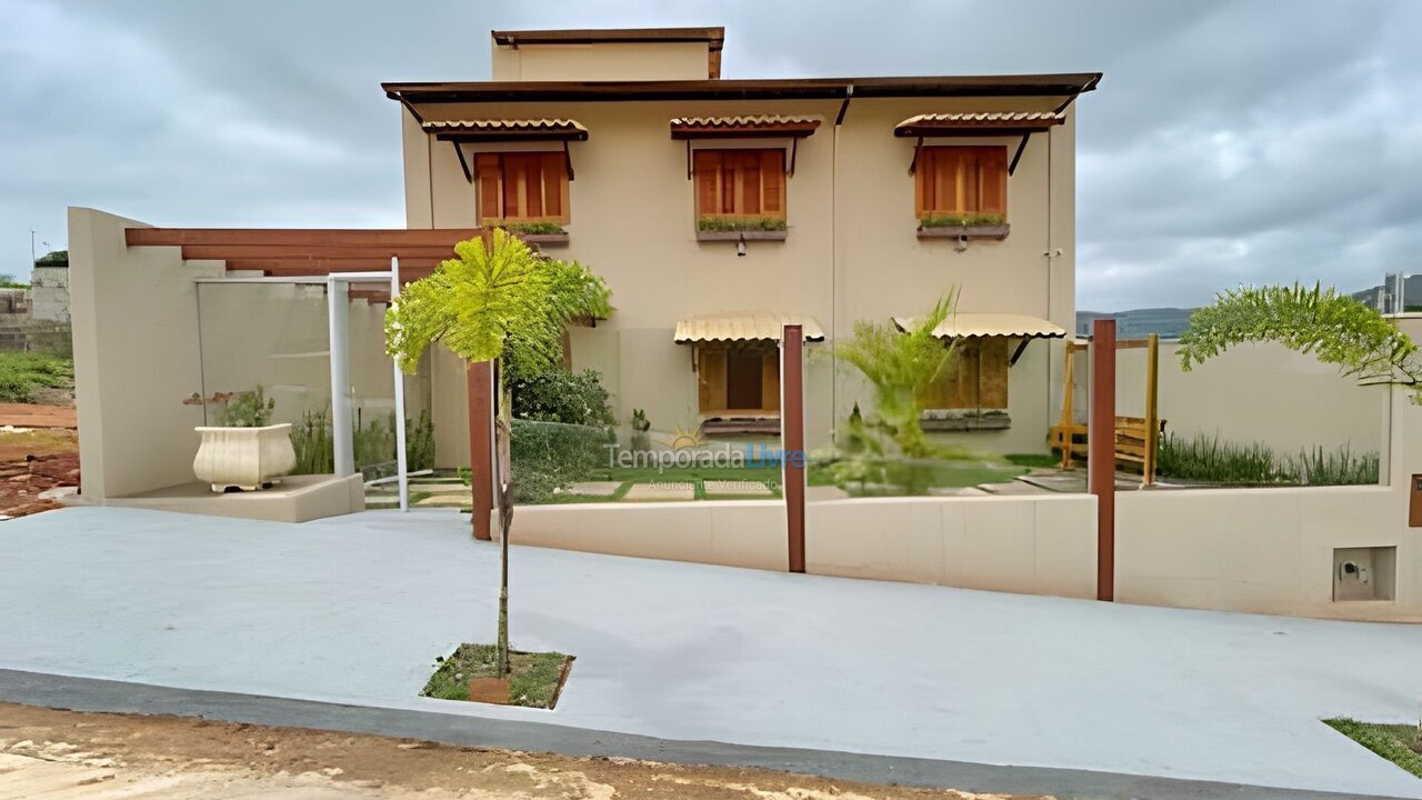 Casa para aluguel de temporada em Capitólio (Capitólio)