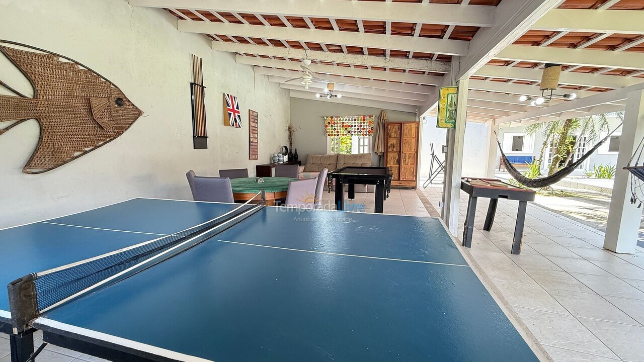 Casa para aluguel de temporada em São Sebastião (Barra do Sahy)