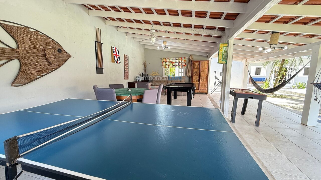 Casa para aluguel de temporada em São Sebastião (Barra do Sahy)