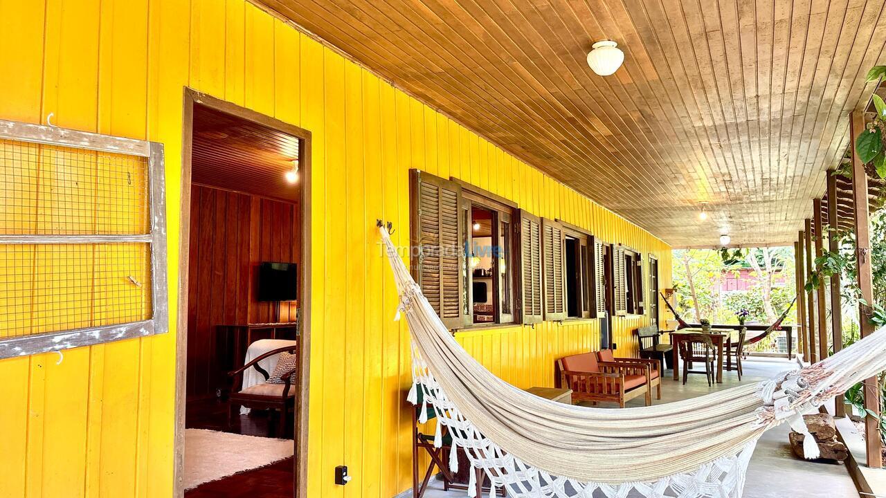 Casa para aluguel de temporada em Florianopolis (Campeche)