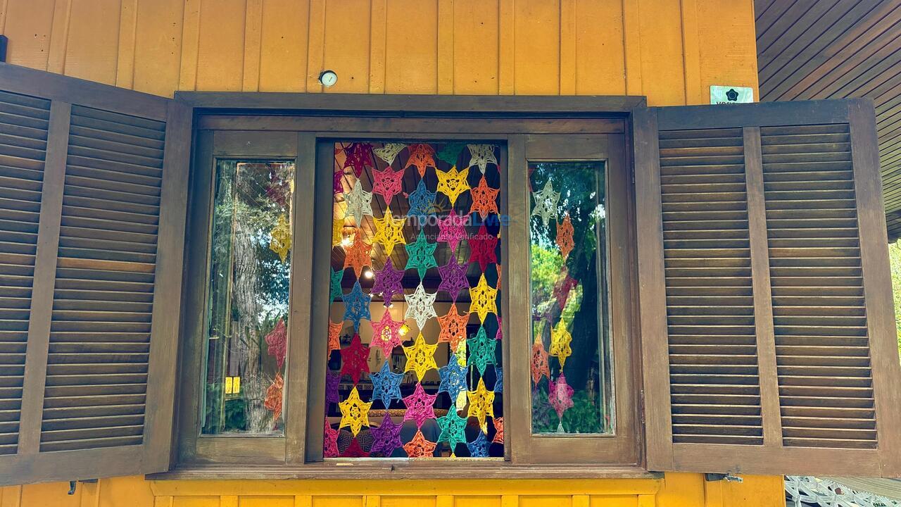 Casa para aluguel de temporada em Florianopolis (Campeche)