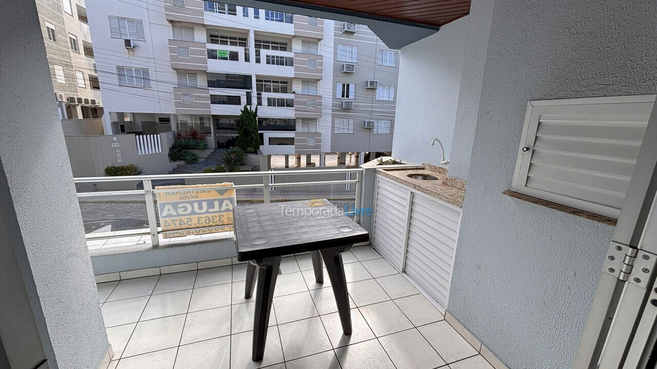 Apartment for vacation rental in Bombinhas (Praia de Bombas)