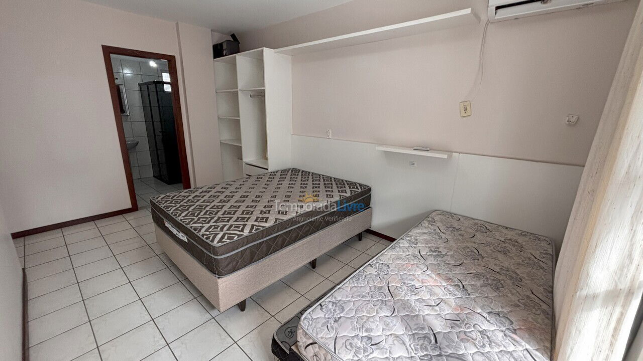 Apartment for vacation rental in Bombinhas (Praia de Bombas)