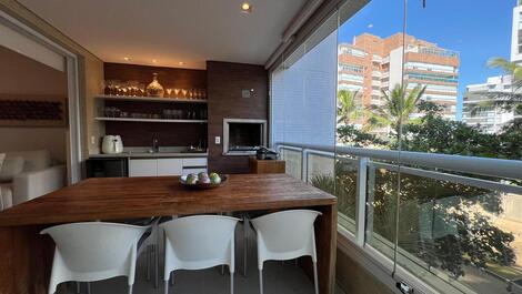 Apto de 4 Dormitórios (Decorado) Disponível para Locação na Riviera.