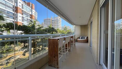 Apto de 4 Dormitórios (Decorado) Disponível para Locação na Riviera.