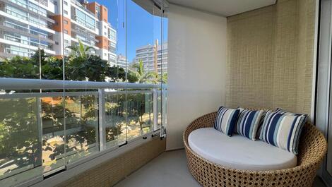 Apto de 4 Dormitórios (Decorado) Disponível para Locação na Riviera.