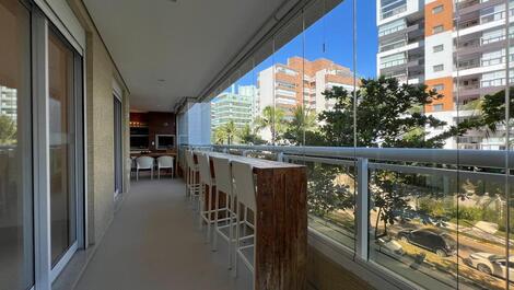 Apto de 4 Dormitórios (Decorado) Disponível para Locação na Riviera.