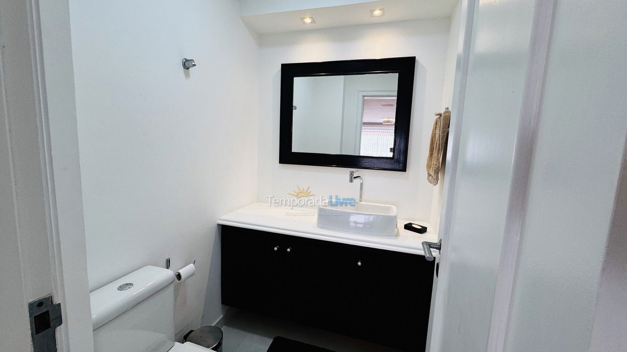 Apartment for vacation rental in Guarapari (Praia do Morro)