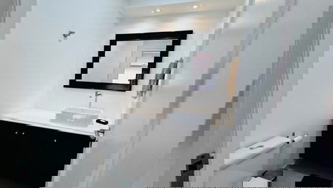 3 bedroom apartment, 1 suite, on the seafront - high standard