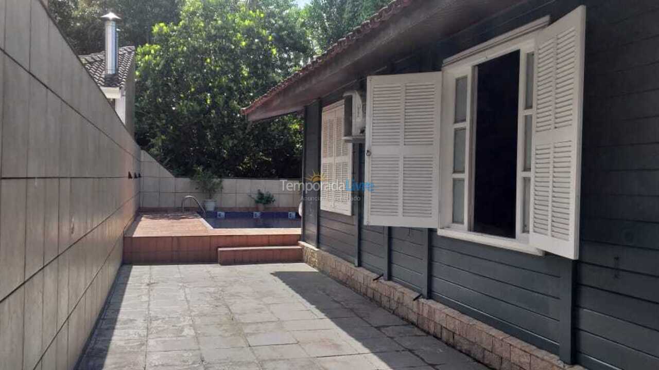 Casa para aluguel de temporada em Bertioga (Riviera de São Lourenço)