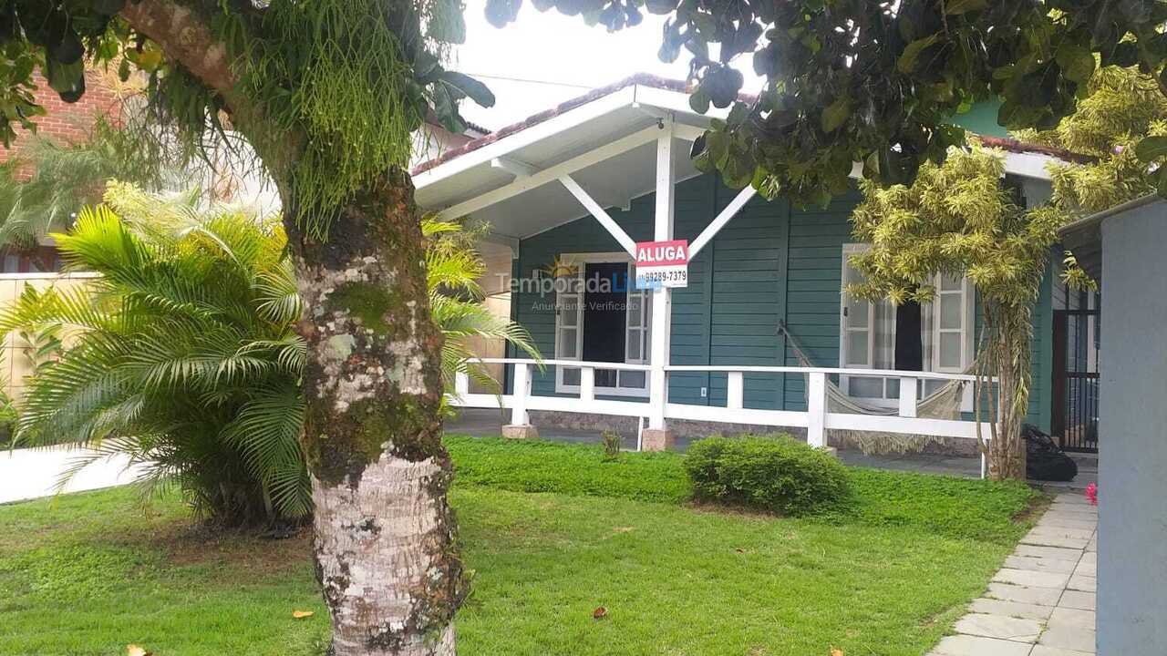 Casa para aluguel de temporada em Bertioga (Riviera de São Lourenço)