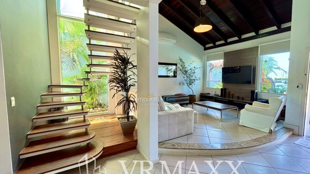 House for vacation rental in Bombinhas (Mariscal)