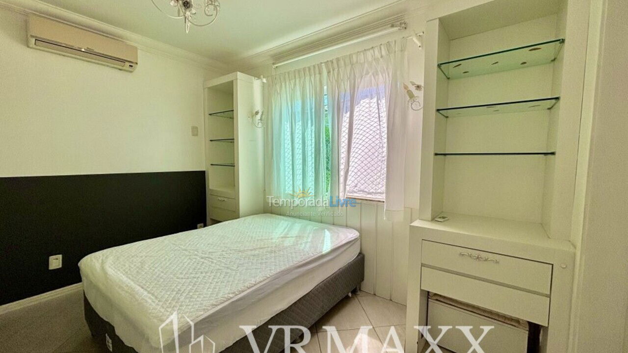 House for vacation rental in Bombinhas (Mariscal)