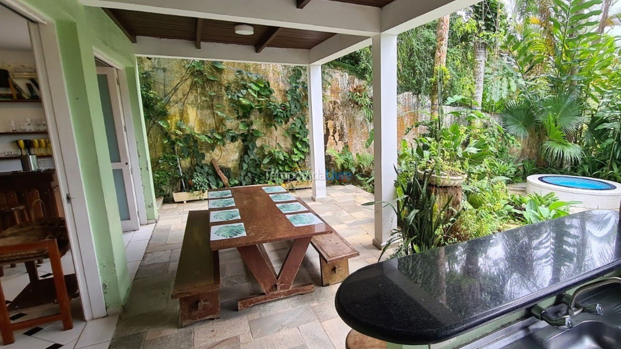 Casa para aluguel de temporada em São Sebastião (Sp São Sebastião Barequeçaba)